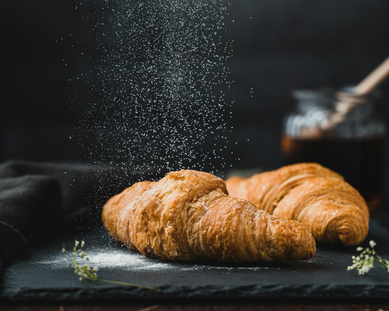 Булочка с маком — выпечка Нижнеудинского Хлебозавода